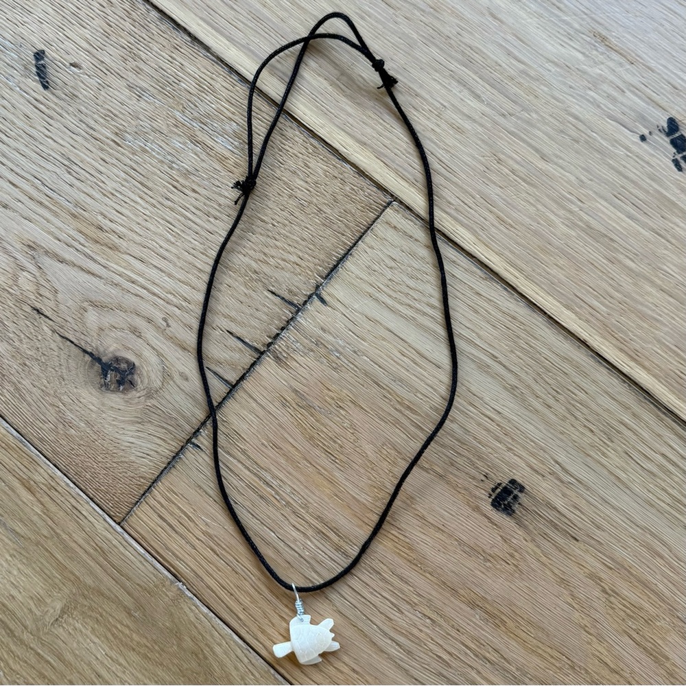 Turtle necklace with adjustable black cord - Picture 3 of 6